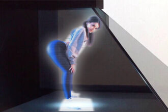 Cam site CamSoda is launching 3D live holograms of performers.