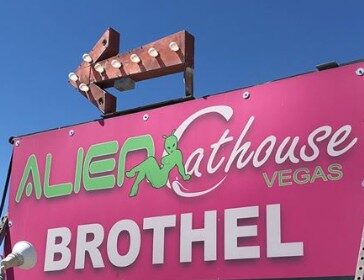 Alien Cathouse
