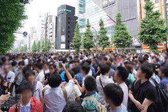 VR Sex Expo Organised in Tokyo got Massive response and huge Crowd and Chaos