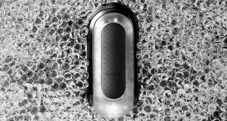 Image of FLIP ZERO Black product in bubbles