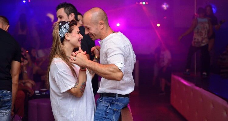 Image of couple dancing in disco