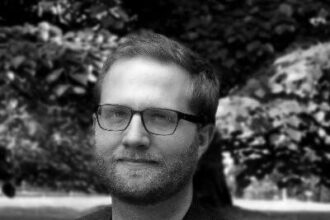 Kenneth R. Hanson headshot
